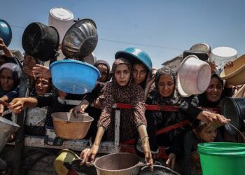 غزہ میں انسانی بحران بدستور سنگین، 10 ممالک کا اسرائیل سے امدادی رکاوٹیں ختم کرنےکا مطالبہ