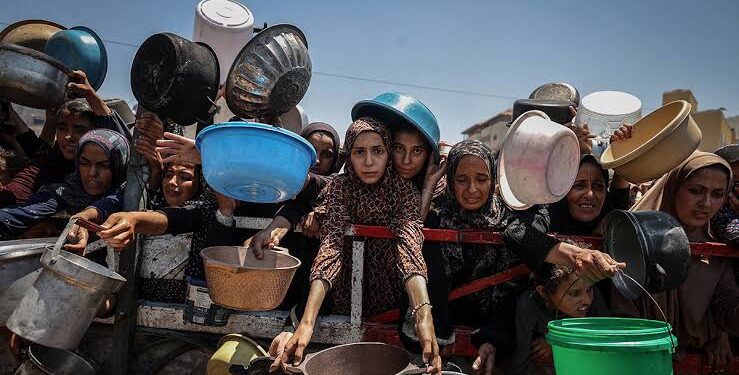 غزہ میں انسانی بحران بدستور سنگین، 10 ممالک کا اسرائیل سے امدادی رکاوٹیں ختم کرنےکا مطالبہ